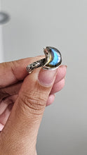 Load image into Gallery viewer, Lune Noire Labradorite Ring - Lune Noire Collection
