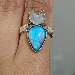 Moonstruck Blues Moon Goddess Ring A - Light Blue Labradorite